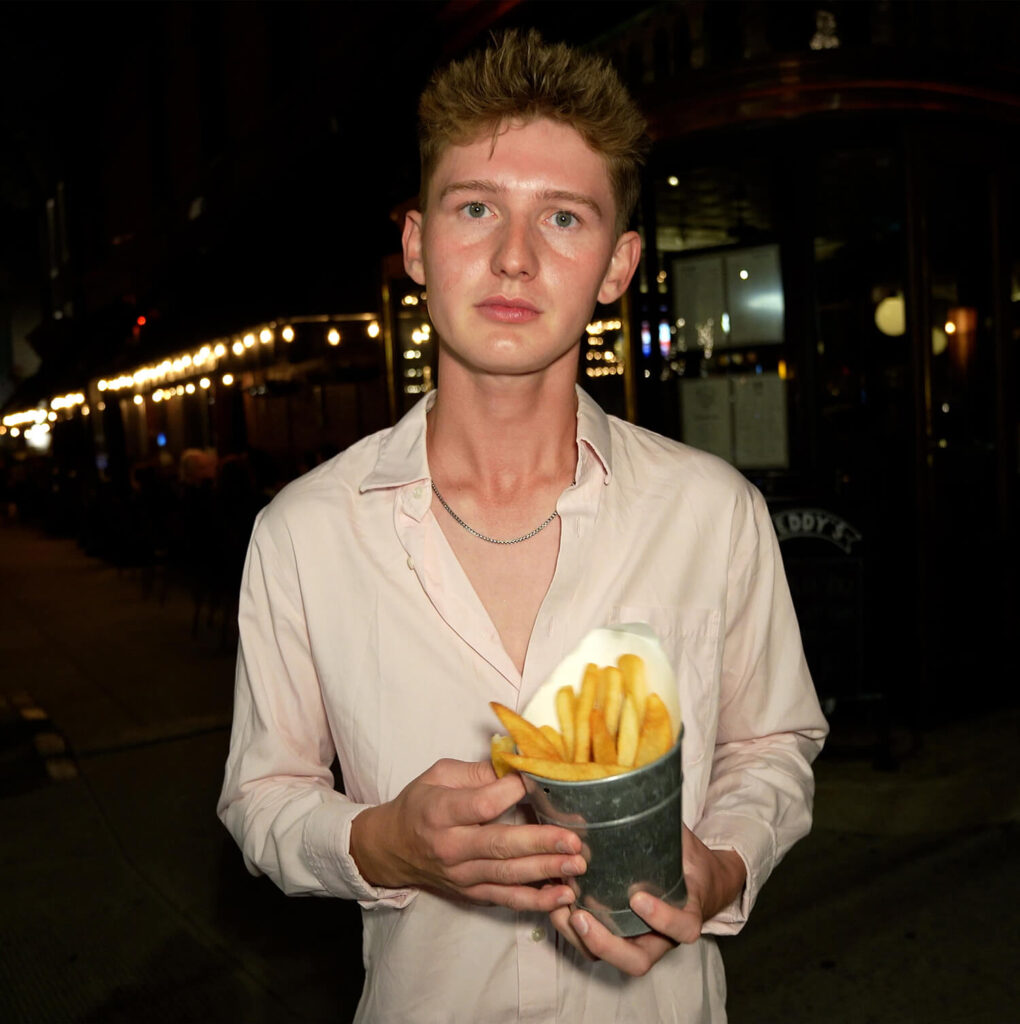 FHK Fries – Gene and Jude's Chicago Fry Review at the iconic River Grove hot dog stand